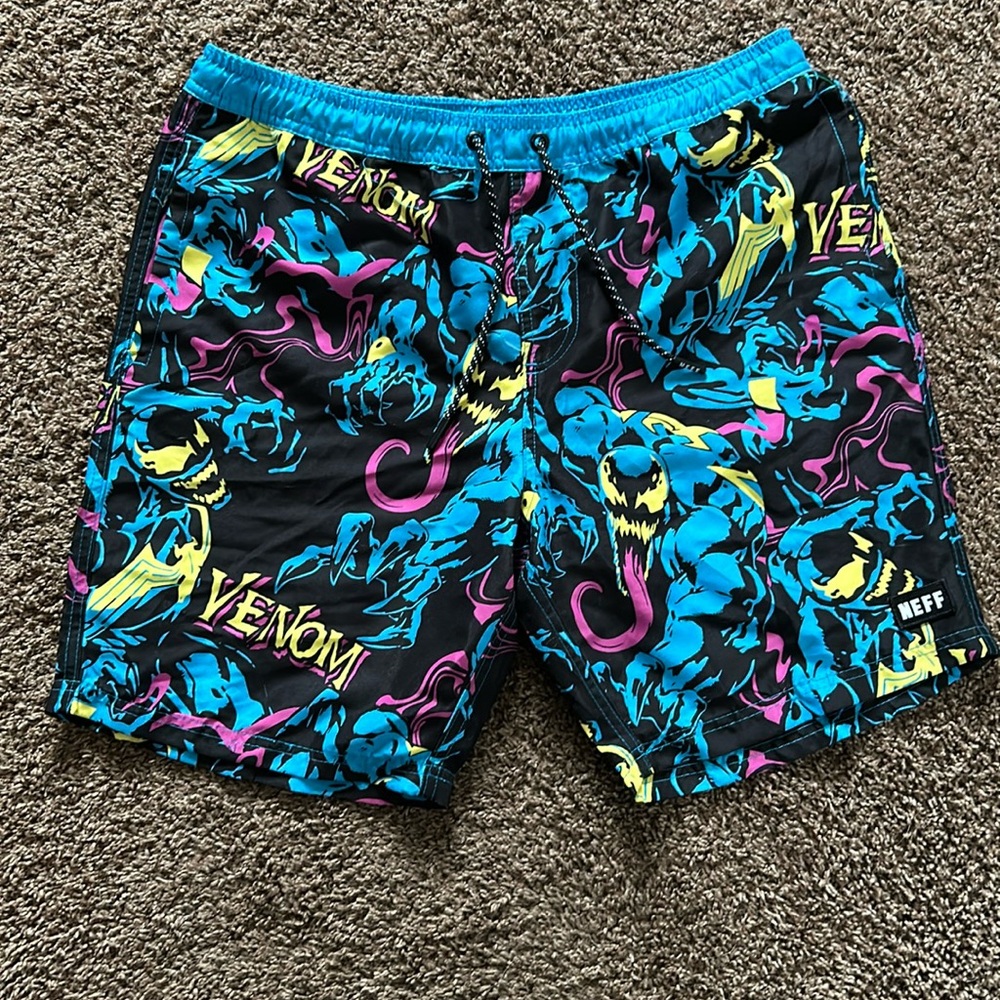 Neff venom trunks